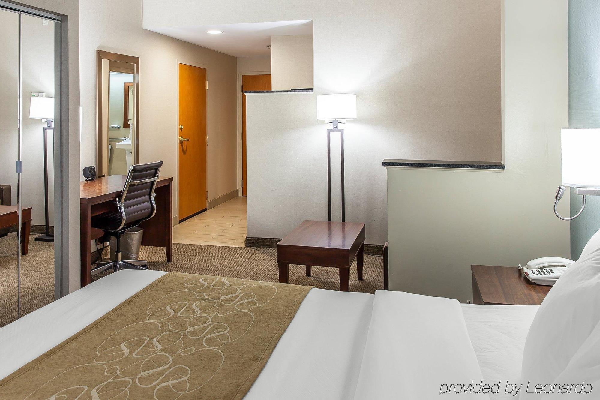 Comfort Ocean West Hotel 3*